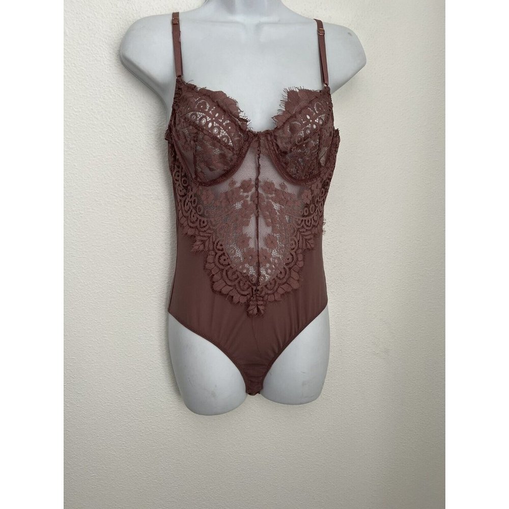 BLASHE Lace Bustier Bodysuit Rose Pink Medium Semi Sheer Lace Thong